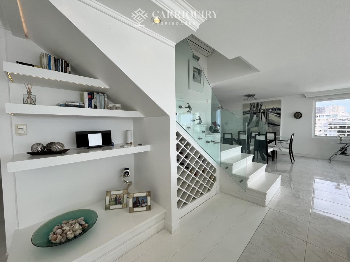 Apartamento ID.7497/Espectacular-apartamento-en-alquiler-en-la-torre-mas-lujosa-de-Punta-del-este - DIVINO IMPECABLE CON SERVICIOS