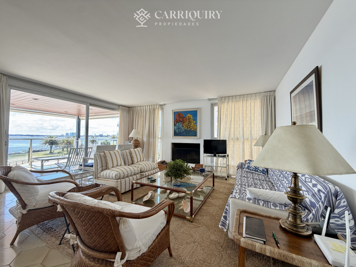 Apartamento ID.8946 - Apartamento en Venta – Edificio Brioni, Punta del Este