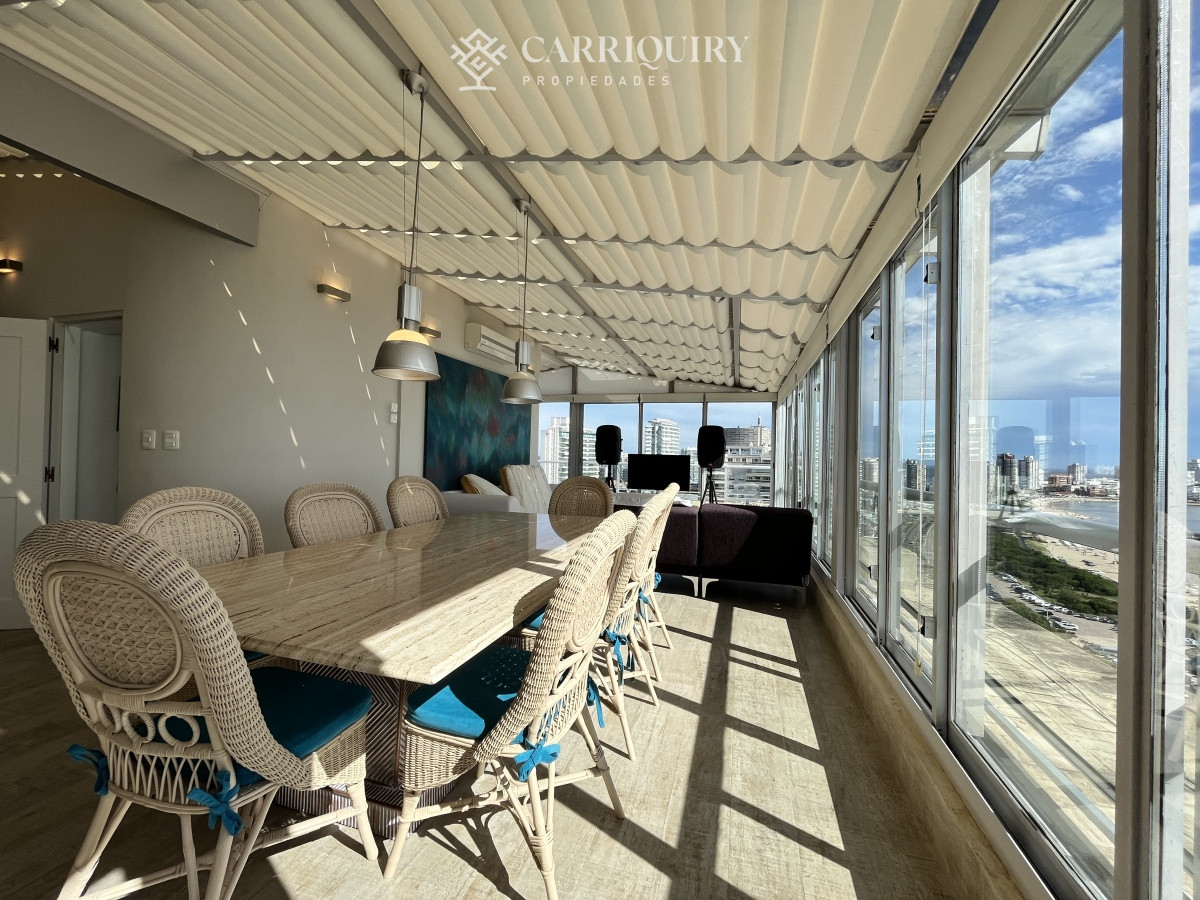 Apartamento ID.7497/Espectacular-apartamento-en-alquiler-en-la-torre-mas-lujosa-de-Punta-del-este - DIVINO IMPECABLE CON SERVICIOS