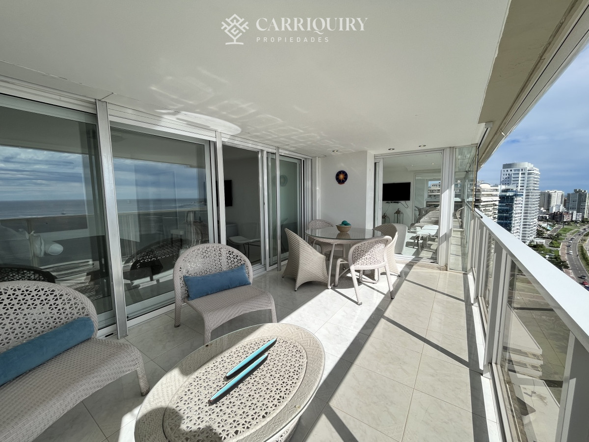 Apartamento ID.7497/Espectacular-apartamento-en-alquiler-en-la-torre-mas-lujosa-de-Punta-del-este - DIVINO IMPECABLE CON SERVICIOS