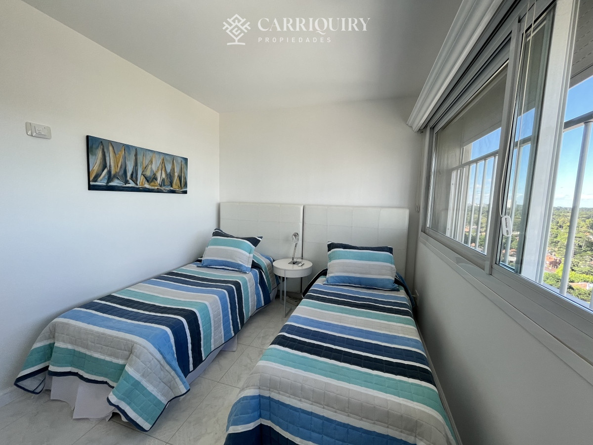 Apartamento ID.7497/Espectacular-apartamento-en-alquiler-en-la-torre-mas-lujosa-de-Punta-del-este - DIVINO IMPECABLE CON SERVICIOS