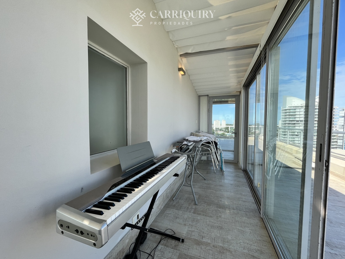 Apartamento ID.7497/Espectacular-apartamento-en-alquiler-en-la-torre-mas-lujosa-de-Punta-del-este - DIVINO IMPECABLE CON SERVICIOS