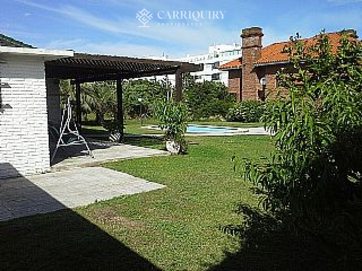 Casa ID.8646 - Hermosa casa a pasos del mar