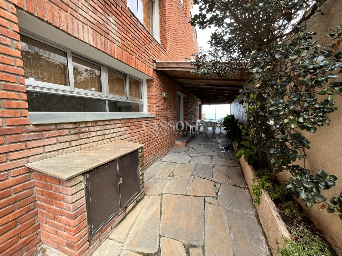 Apartamento ID.2789 - Excelente propiedad en primera linea de playa brava 