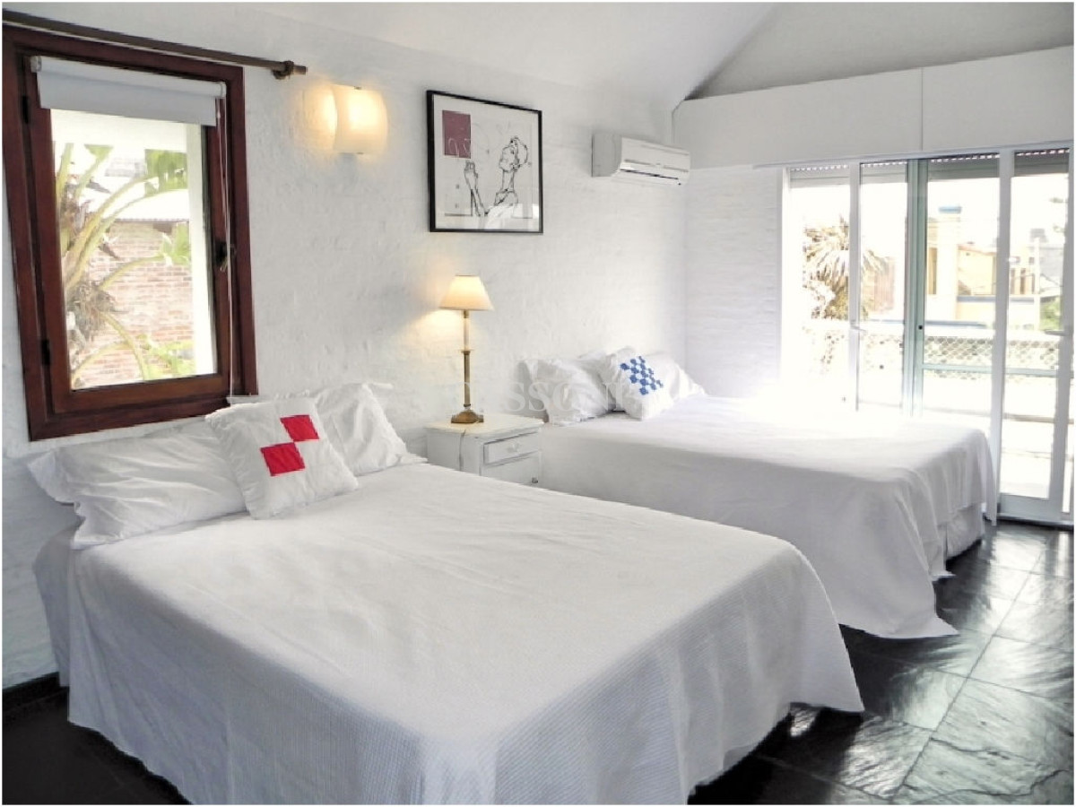 Casa ID.4644 - Casa en La Barra, 4 dormitorios 