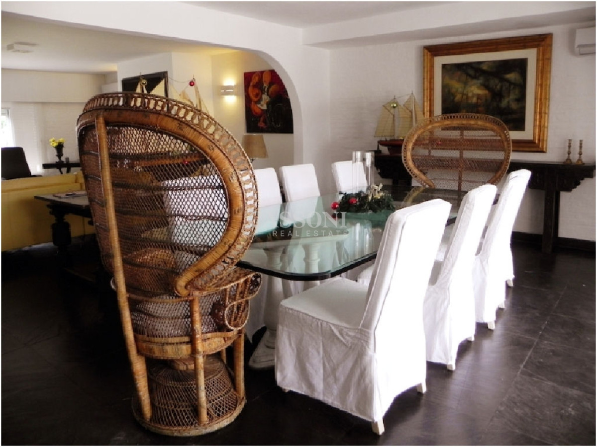 Casa ID.4644 - Casa en La Barra, 4 dormitorios 