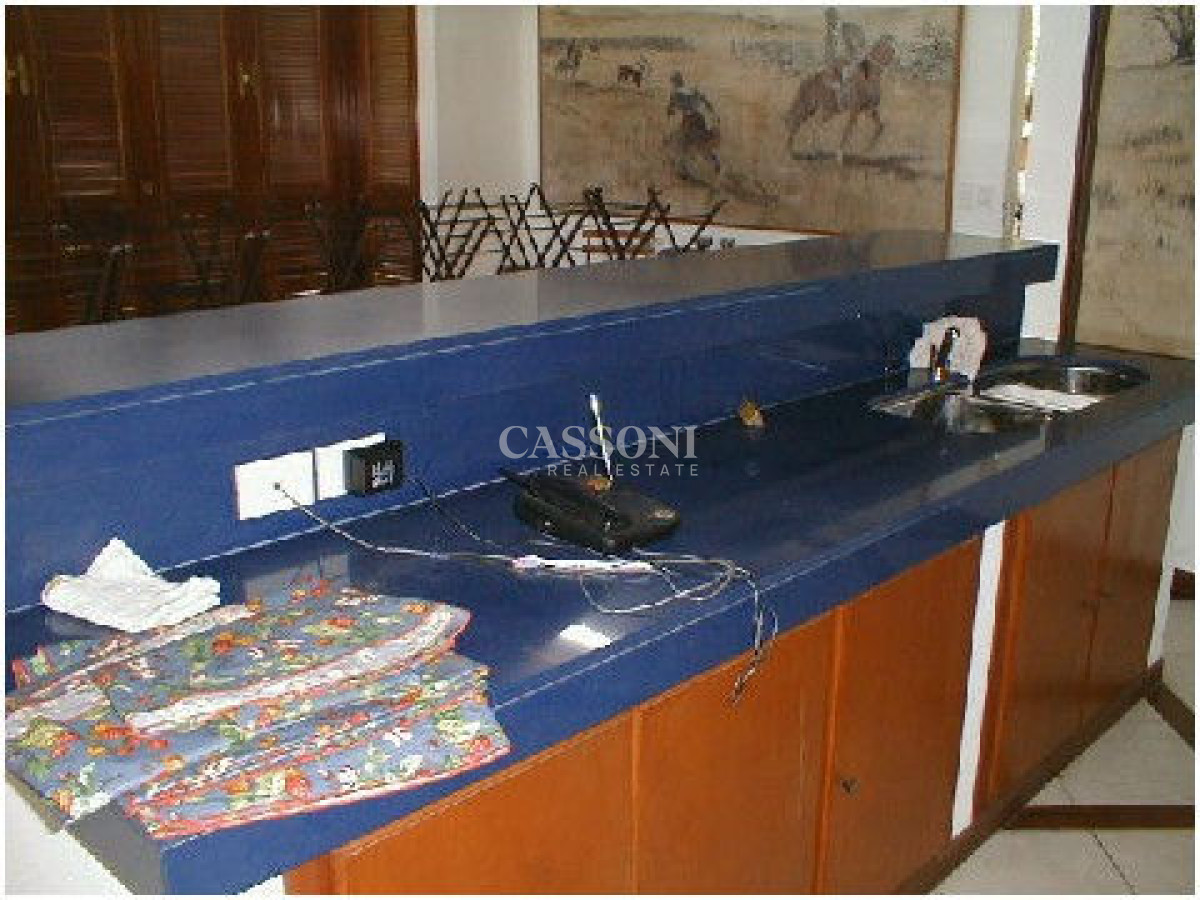 Casa ID.3128 - hermosa cvasa con muy buen parque escucha oferta y financia a largo plazo