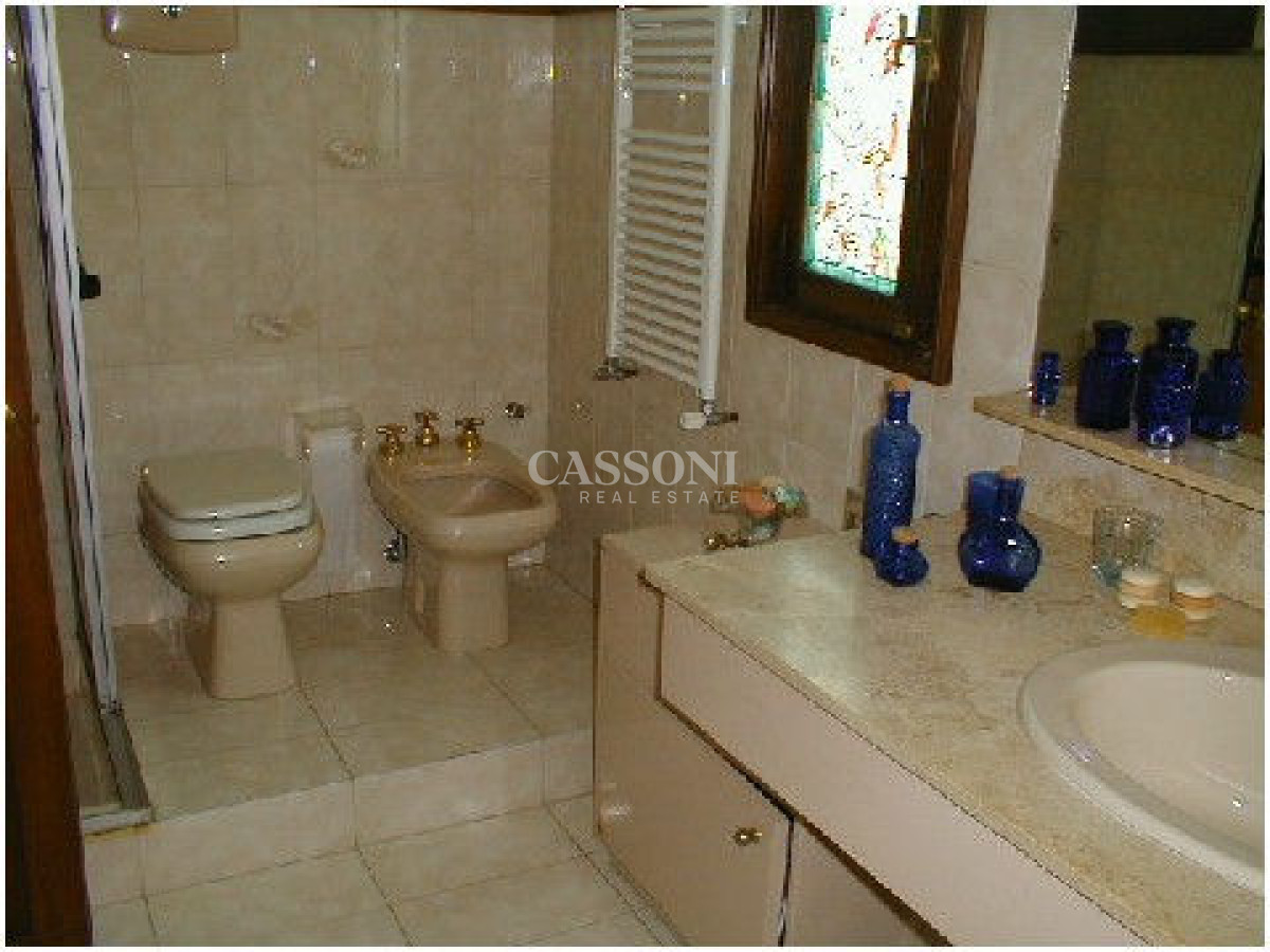 Casa ID.3128 - hermosa cvasa con muy buen parque escucha oferta y financia a largo plazo