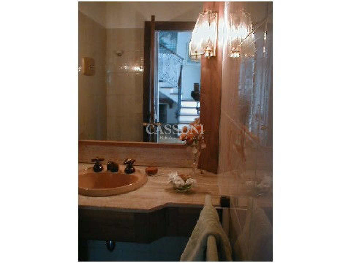 Casa ID.3128 - hermosa cvasa con muy buen parque escucha oferta y financia a largo plazo