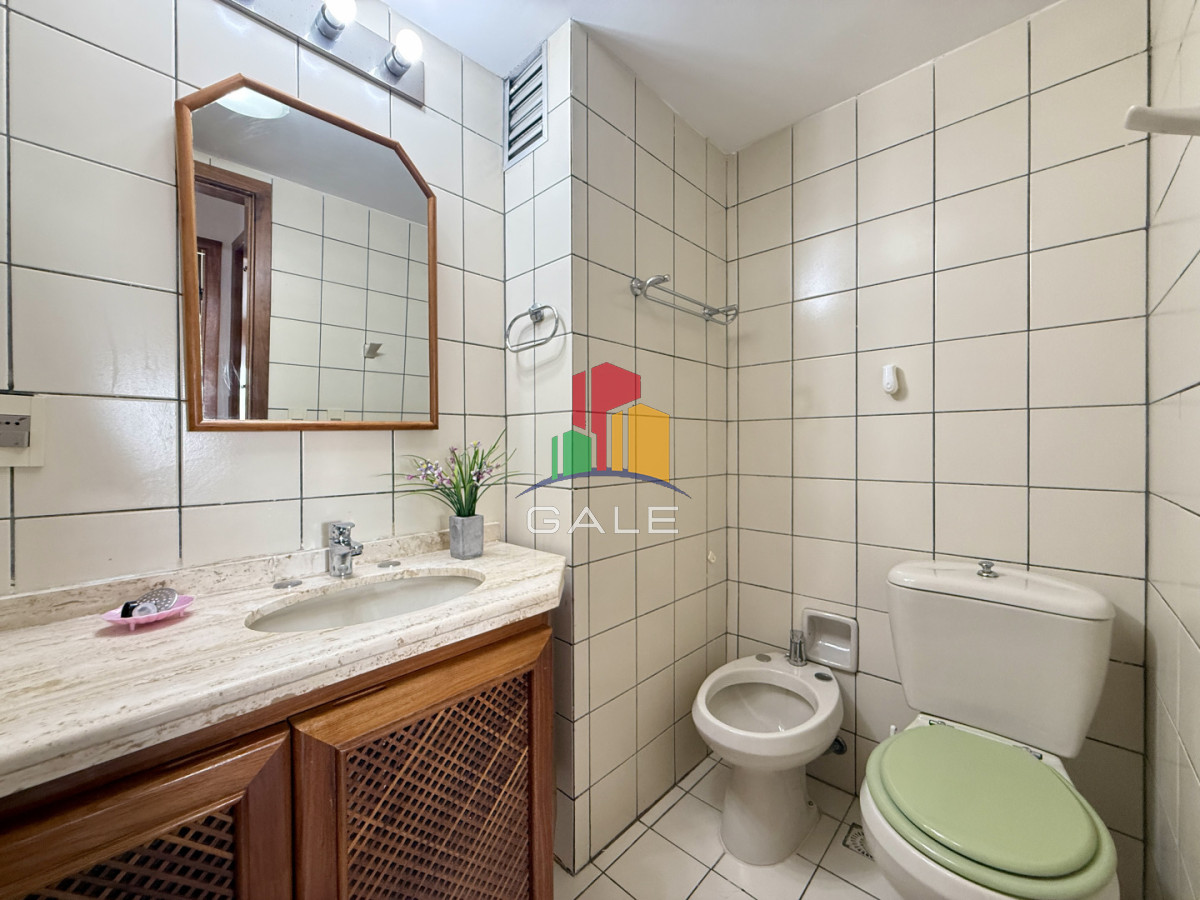 Apartamento ID.4752 - Apartamento en venta en Edificio Cap Bretón  Av. Roosevelt y Av. Biarritz