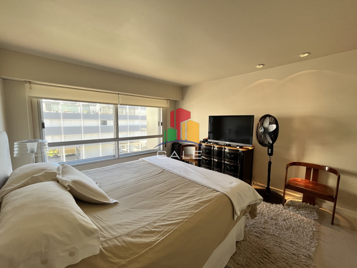 Apartamento ID.2103 - Hermoso Y Amplio Apartamento en Punta Del Este