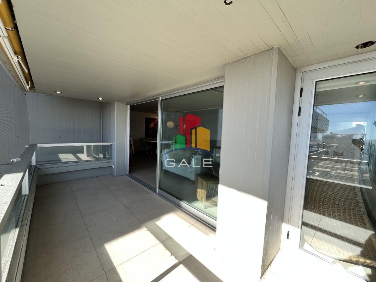 Apartamento ID.2103 - Hermoso Y Amplio Apartamento en Punta Del Este