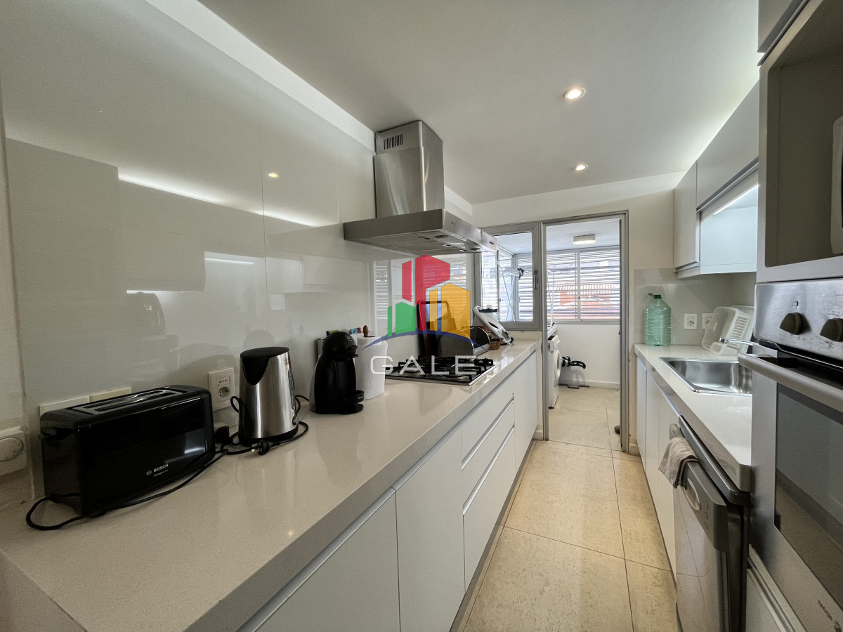 Apartamento ID.2103 - Hermoso Y Amplio Apartamento en Punta Del Este