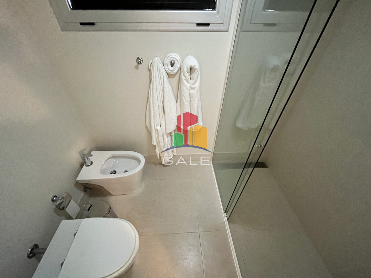 Apartamento ID.2103 - Hermoso Y Amplio Apartamento en Punta Del Este