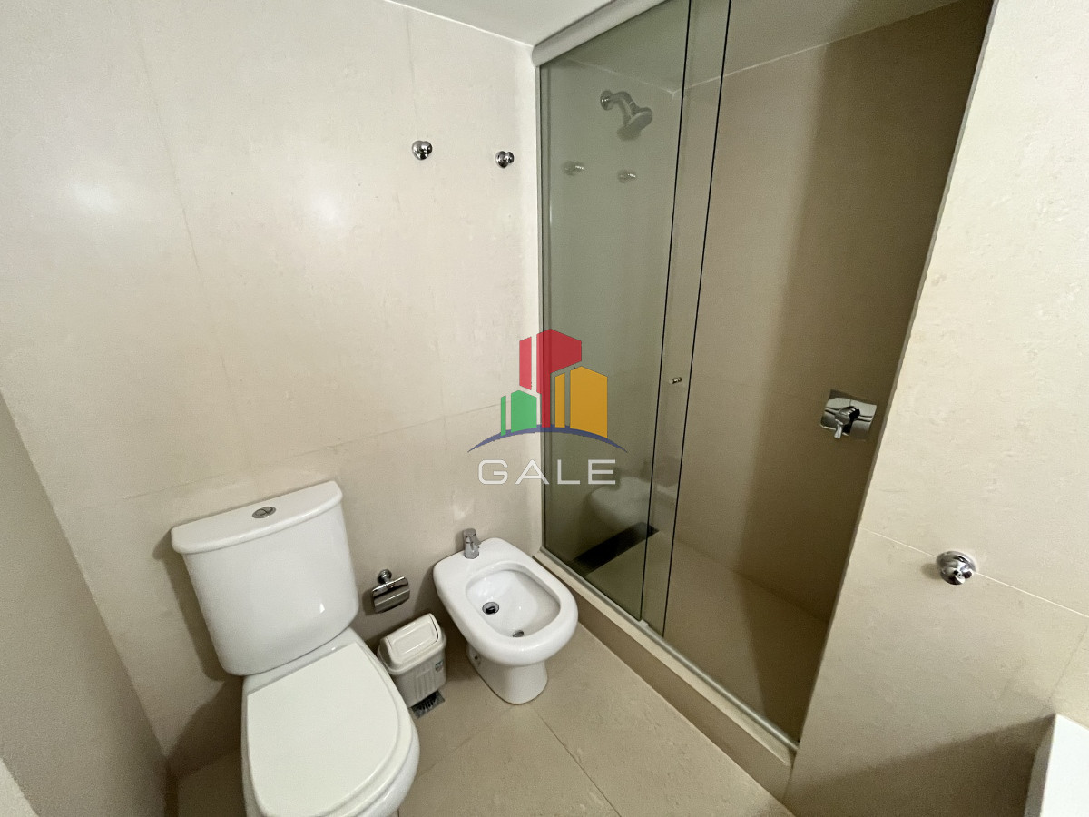 Apartamento ID.2103 - Hermoso Y Amplio Apartamento en Punta Del Este