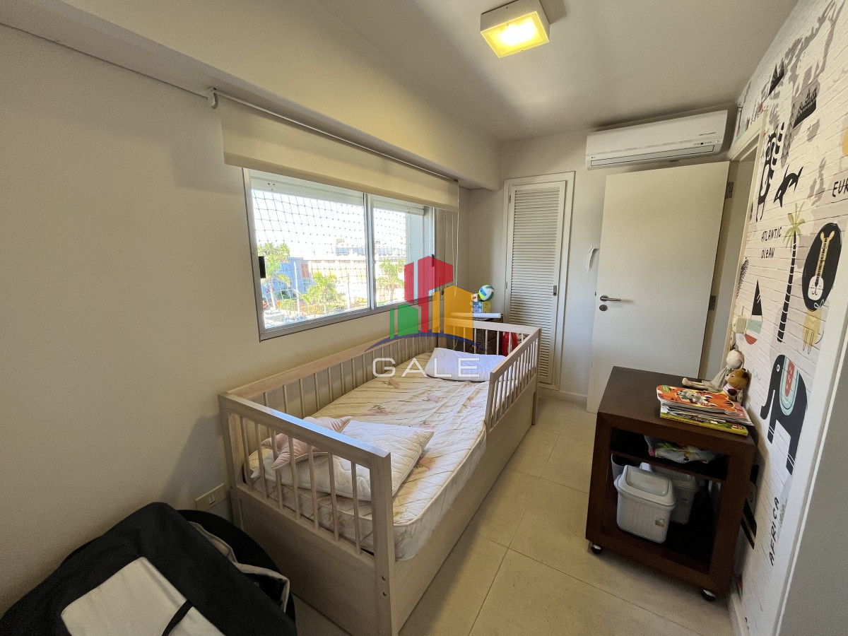 Apartamento ID.2103 - Hermoso Y Amplio Apartamento en Punta Del Este