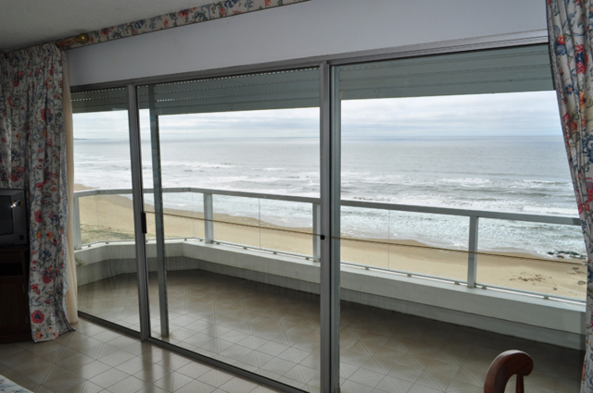 Apartamento en Brava, 3 dormitorios  