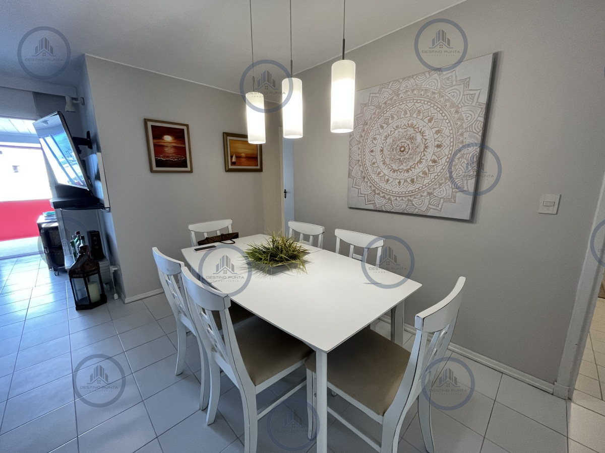 Apartamento de 2 Dormitorios con Vista al Mar en Venta - Playa Brava Punta del Este — fotografía 3