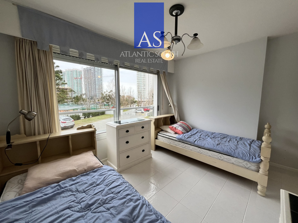 Apartamento ID.3052 - Apartamento 3 dormitorios a pasos del mar con excelentes servicios Playa Mansa