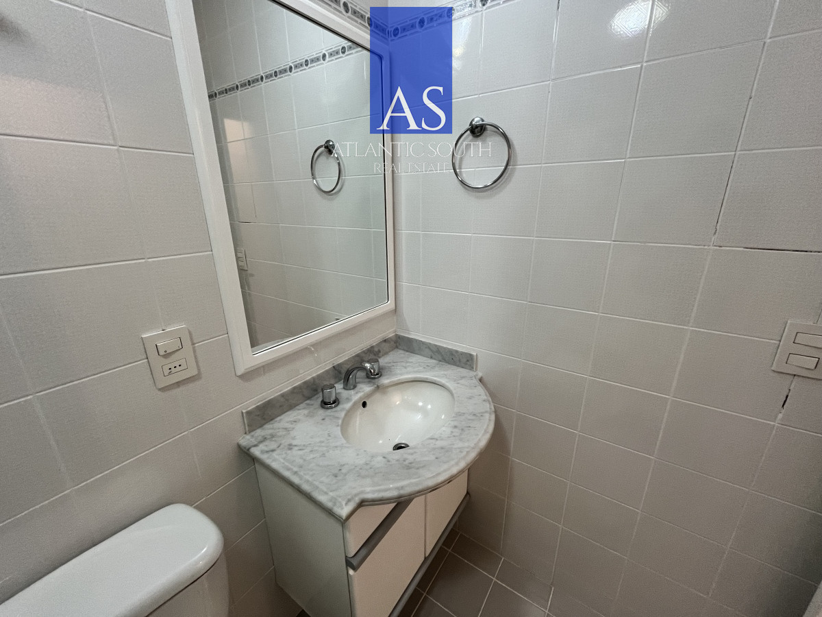 Apartamento ID.3052 - Apartamento 3 dormitorios a pasos del mar con excelentes servicios Playa Mansa