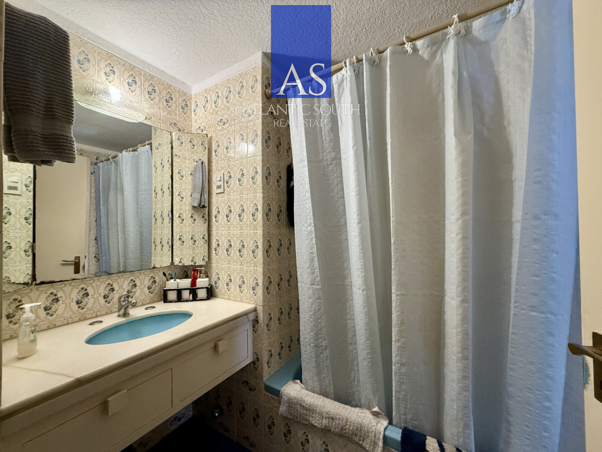 Apartamento ID.4606 - Apartamento 2 dormitorios con garage Peninsula Punta del Este