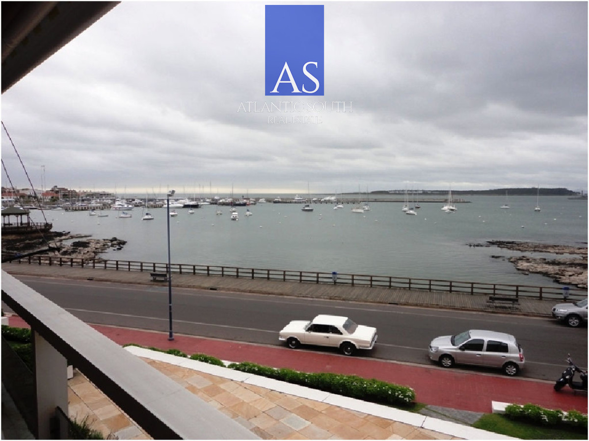Apartamento ID.4274 - Planta de excelPenínsula ente categoría en Venta – Edificio Brioni, Punta del Este