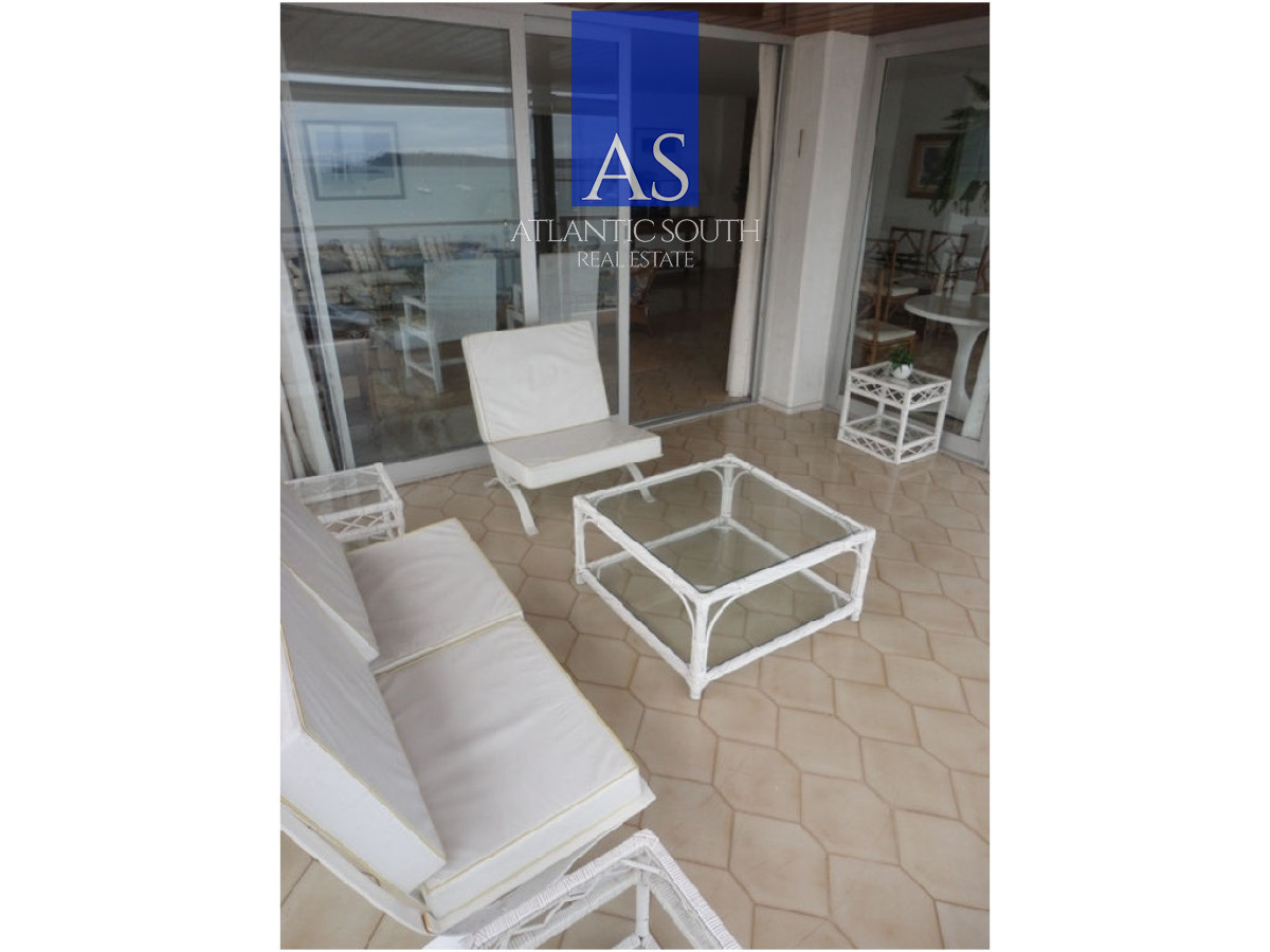 Apartamento ID.4274 - Planta de excelPenínsula ente categoría en Venta – Edificio Brioni, Punta del Este