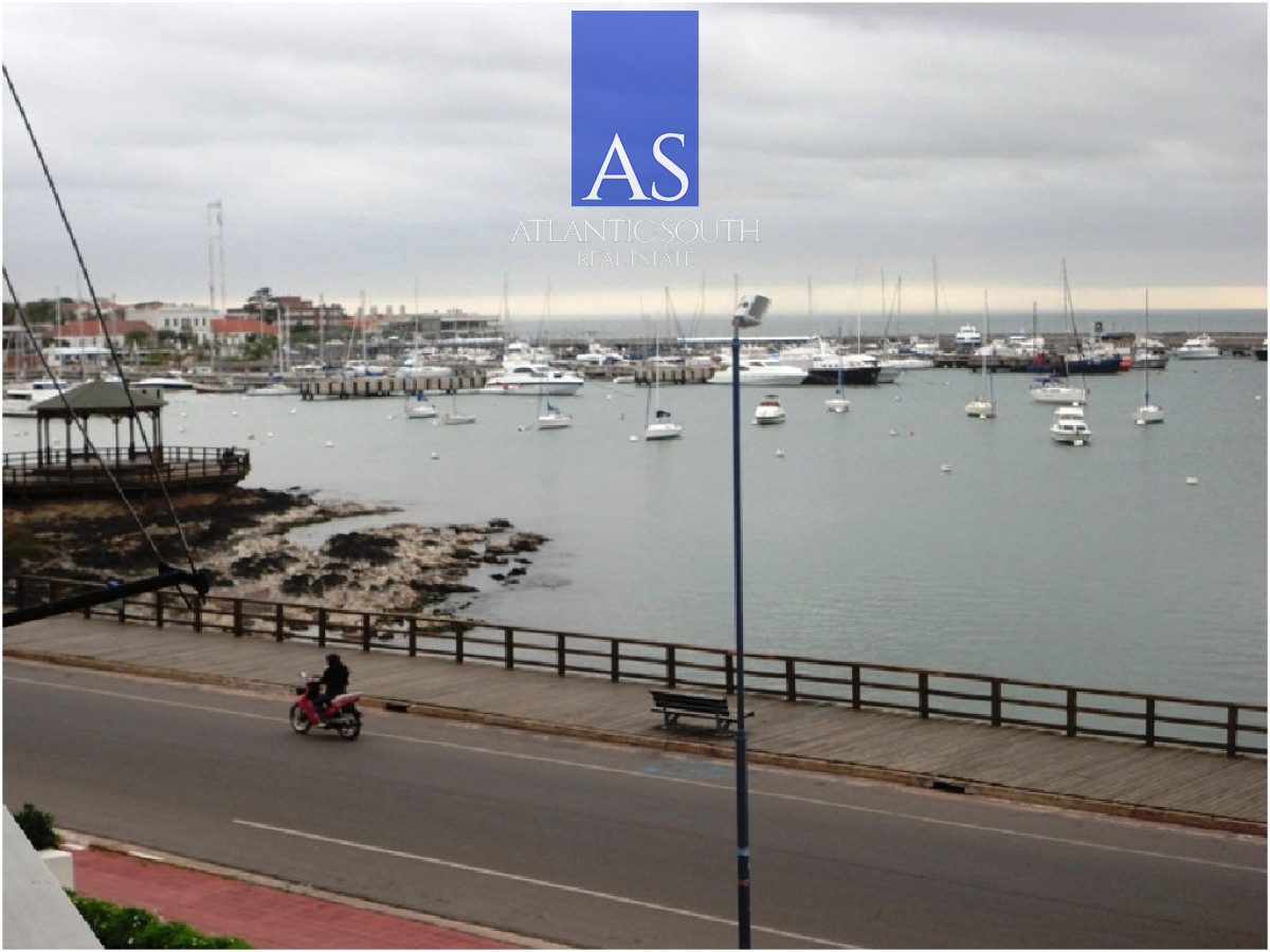 Apartamento ID.4274 - Planta de excelPenínsula ente categoría en Venta – Edificio Brioni, Punta del Este