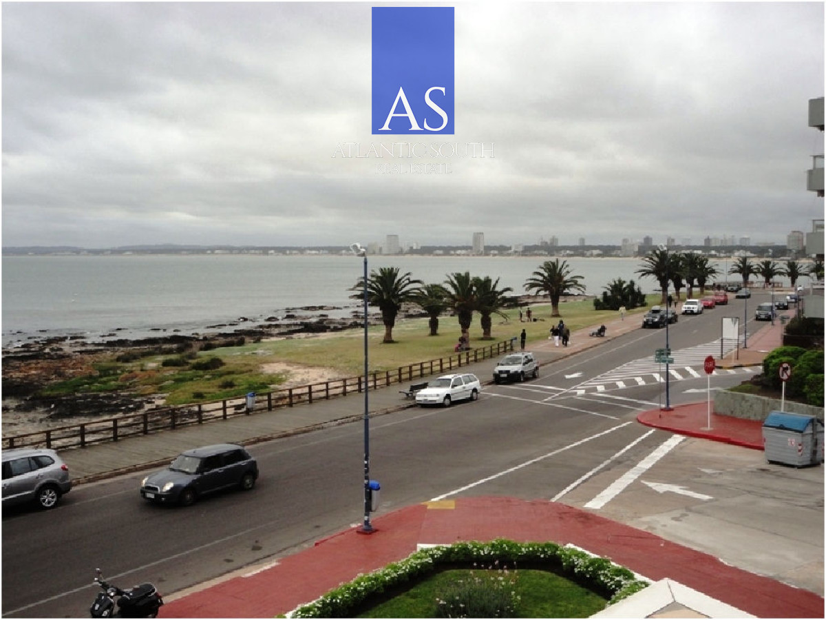 Apartamento ID.4274 - Planta de excelPenínsula ente categoría en Venta – Edificio Brioni, Punta del Este