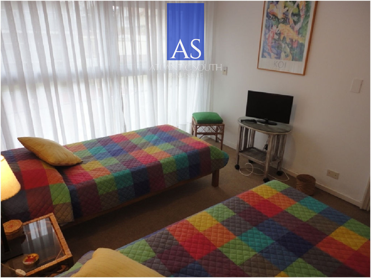 Apartamento ID.4274 - Planta de excelPenínsula ente categoría en Venta – Edificio Brioni, Punta del Este