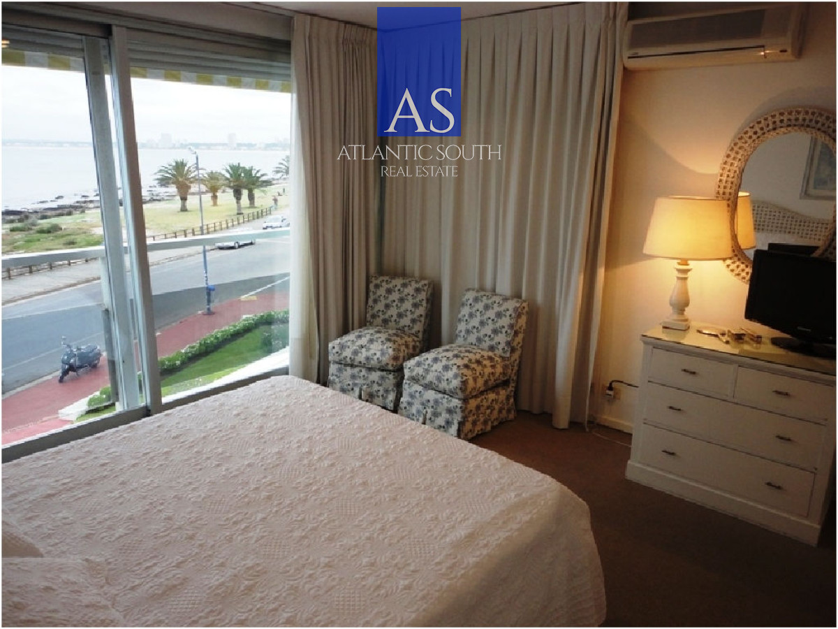 Apartamento ID.4274 - Planta de excelPenínsula ente categoría en Venta – Edificio Brioni, Punta del Este