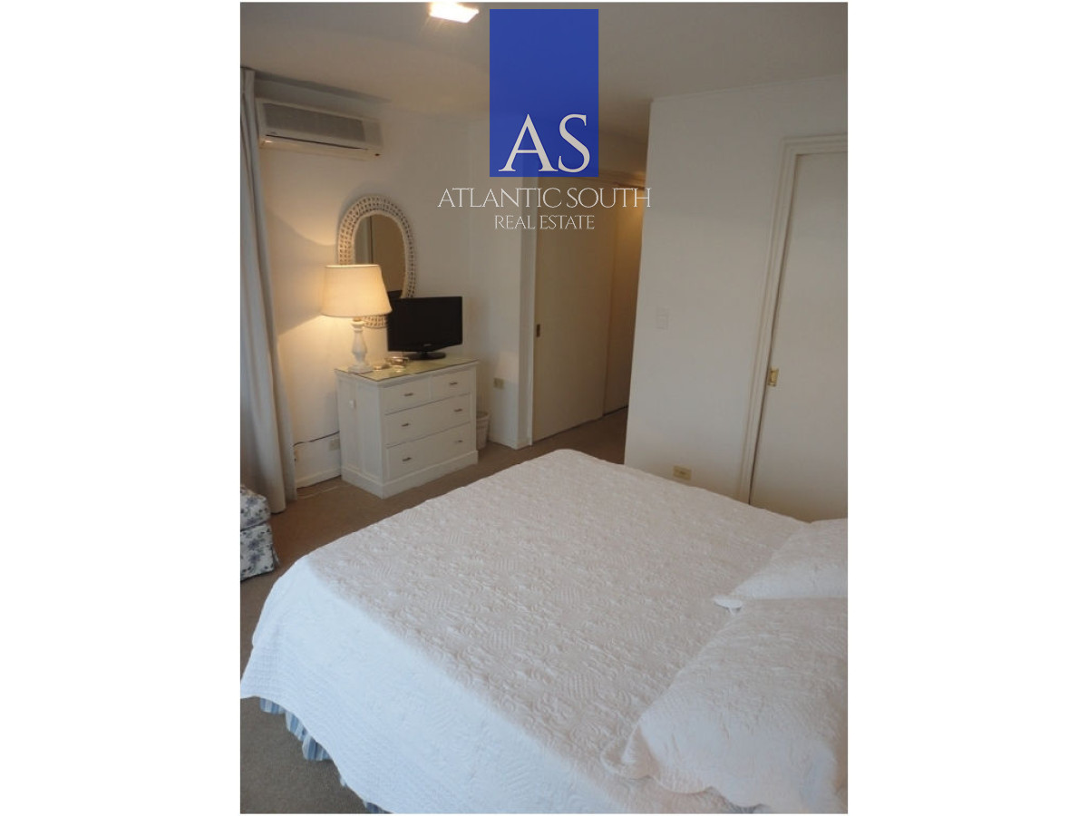 Apartamento ID.4274 - Planta de excelPenínsula ente categoría en Venta – Edificio Brioni, Punta del Este