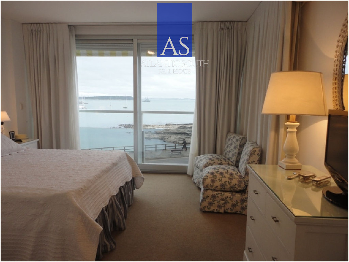 Apartamento ID.4274 - Planta de excelPenínsula ente categoría en Venta – Edificio Brioni, Punta del Este