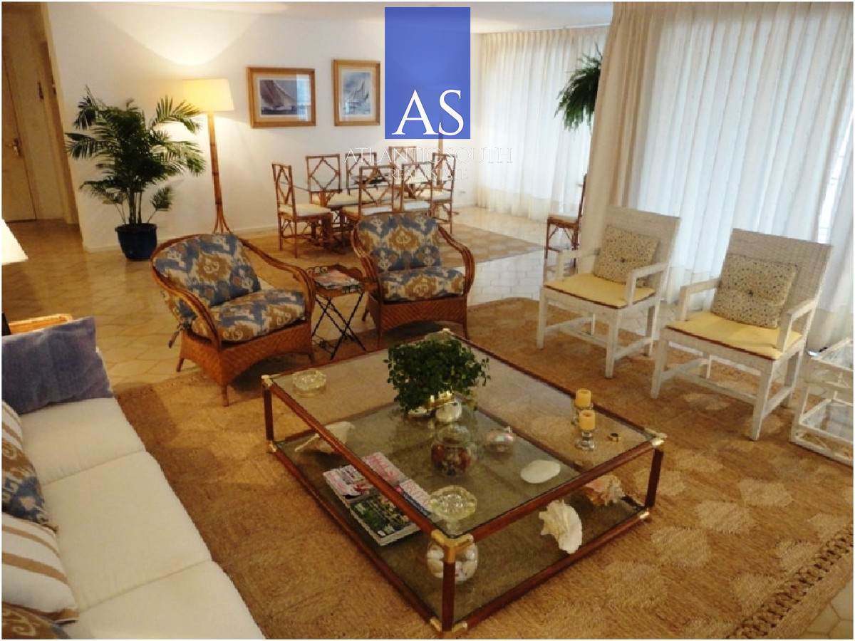 Apartamento ID.4274 - Planta de excelPenínsula ente categoría en Venta – Edificio Brioni, Punta del Este