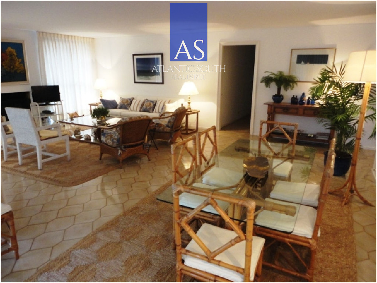 Apartamento ID.4274 - Planta de excelPenínsula ente categoría en Venta – Edificio Brioni, Punta del Este