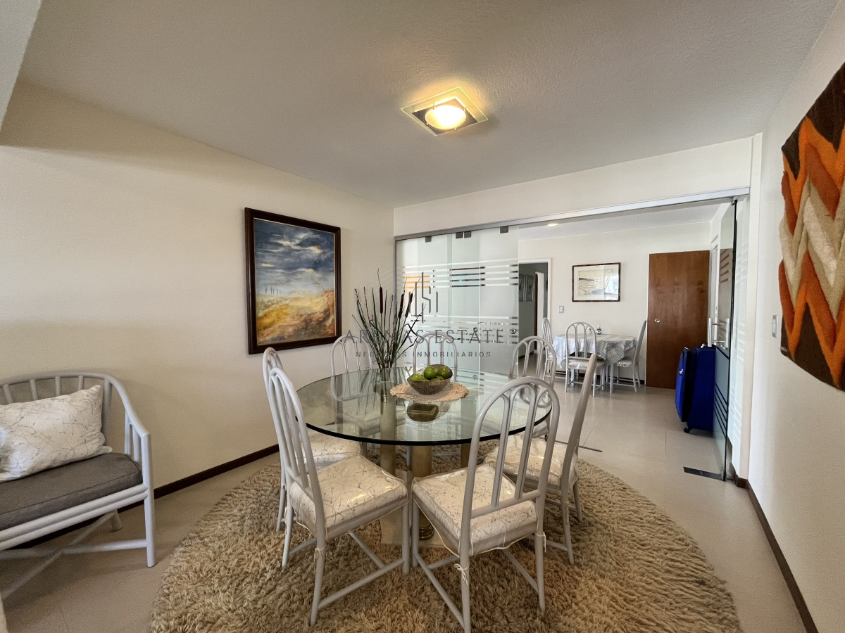 Apartamento ID.2277 - Apartamento de 3 dormitorios en venta en Punta del Este
