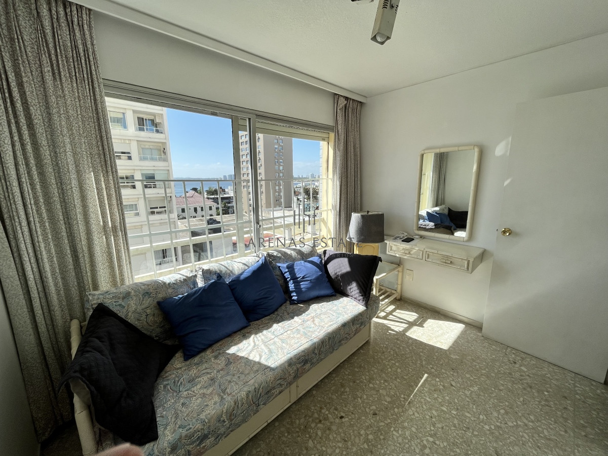Apartamento ID.2276 - Apartamento de 2 dormitorios en Peninsula , Punta del Este