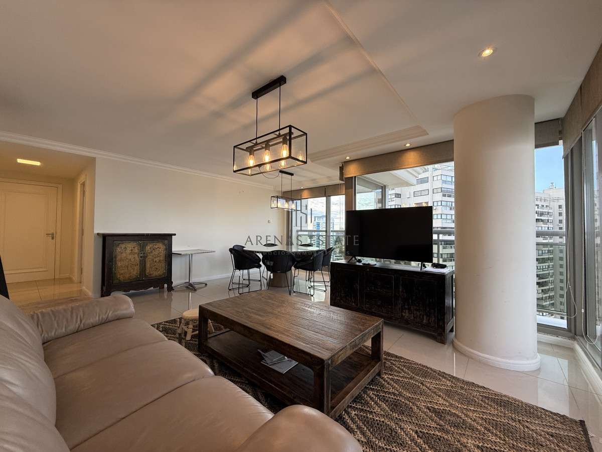 Apartamento ID.4309 - Apartamento en venta en Edificio Imperiale , Punta del Este