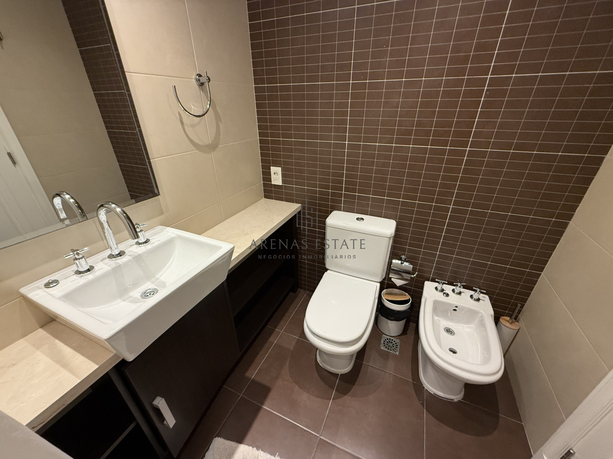 Apartamento ID.4309 - Apartamento en venta en Edificio Imperiale , Punta del Este