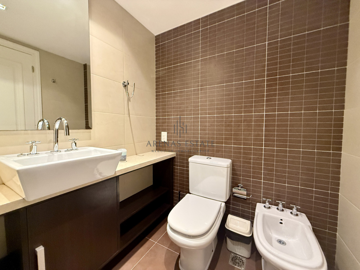 Apartamento ID.4309 - Apartamento en venta en Edificio Imperiale , Punta del Este