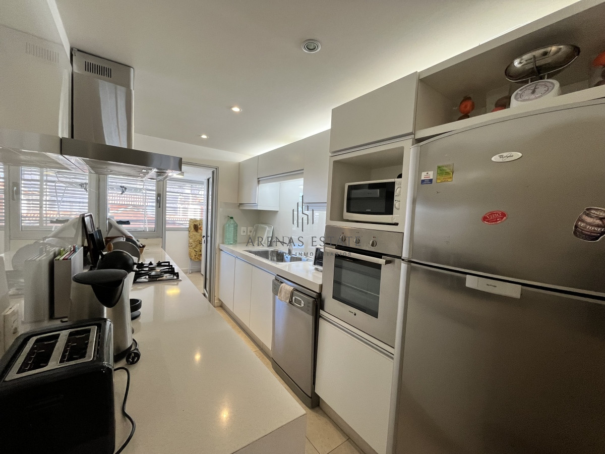 Apartamento ID.2515 - Apartamento en venta de 3 dormitorios en Punta del Este 