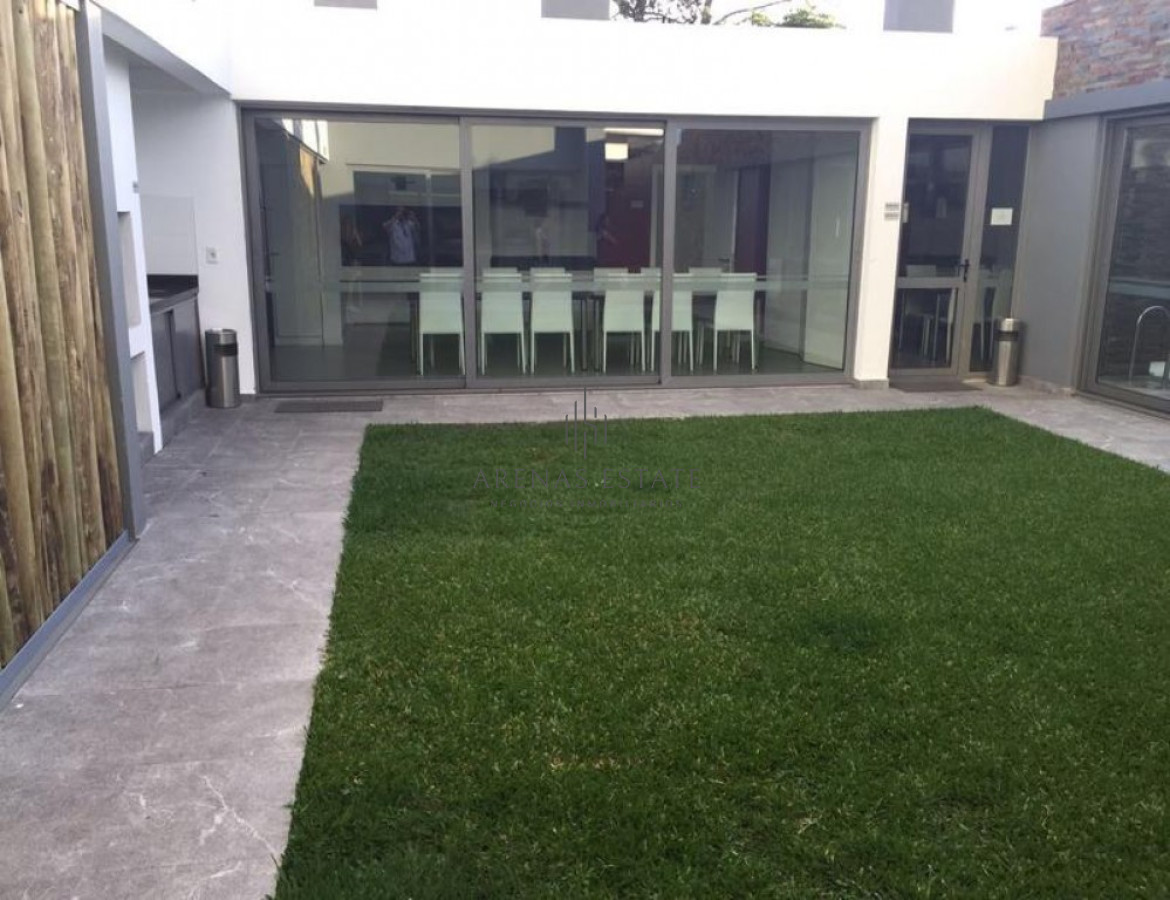 Apartamento ID.2395 - Apartamento de dos dormitorios en venta en Punta del Este