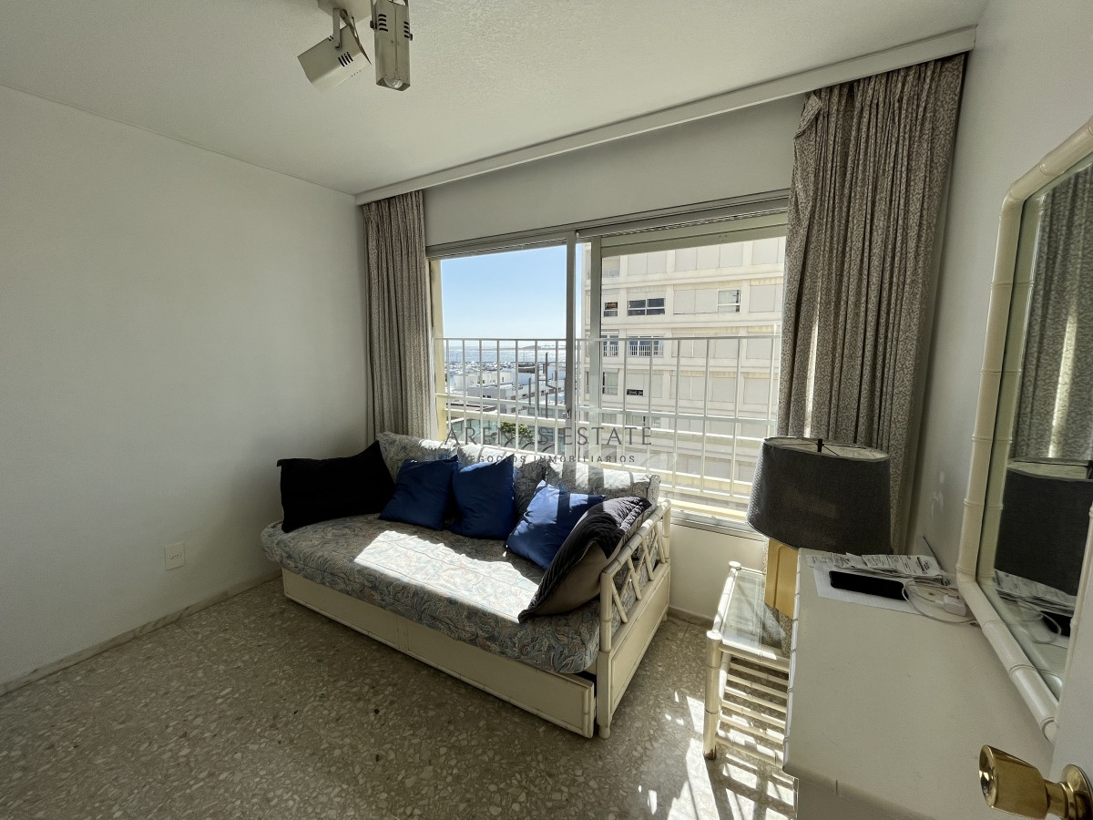 Apartamento ID.2276 - Apartamento de 2 dormitorios en Peninsula , Punta del Este