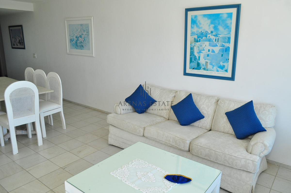 Apartamento ID.2321 - Apartamento en venta de 3 dormitorios en primera linea de la Mansa , Punta del Este 