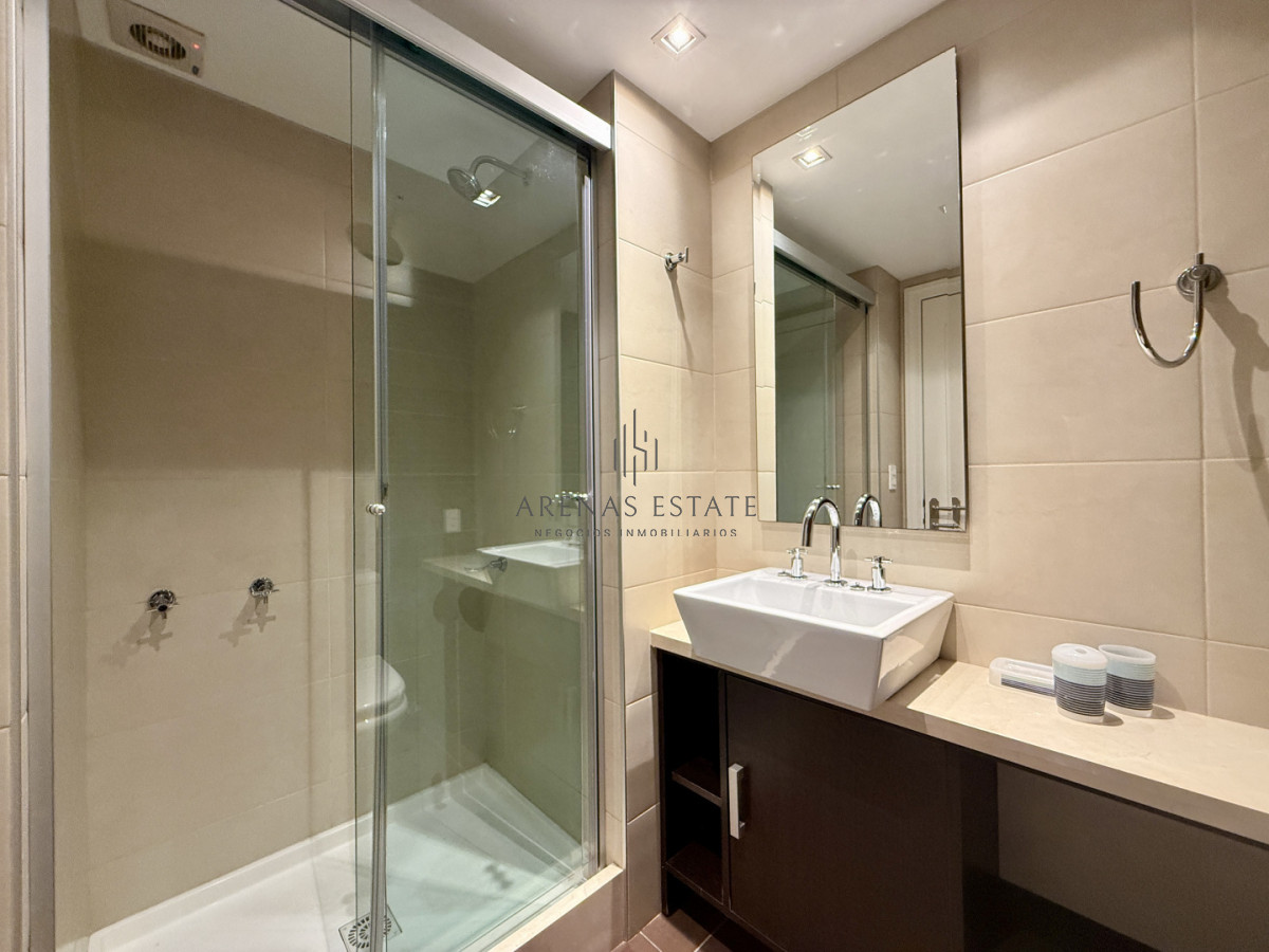 Apartamento ID.4309 - Apartamento en venta en Edificio Imperiale , Punta del Este
