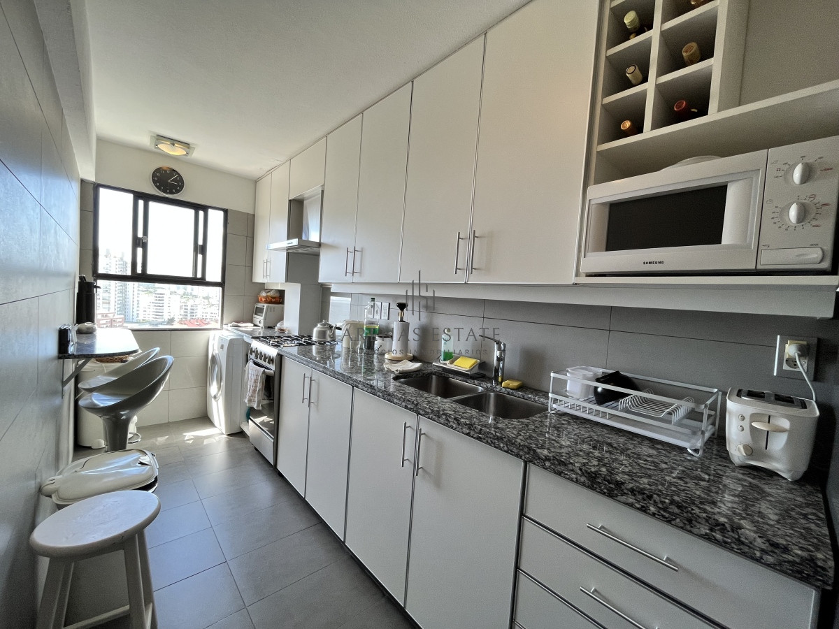 Apartamento ID.2277 - Apartamento de 3 dormitorios en venta en Punta del Este