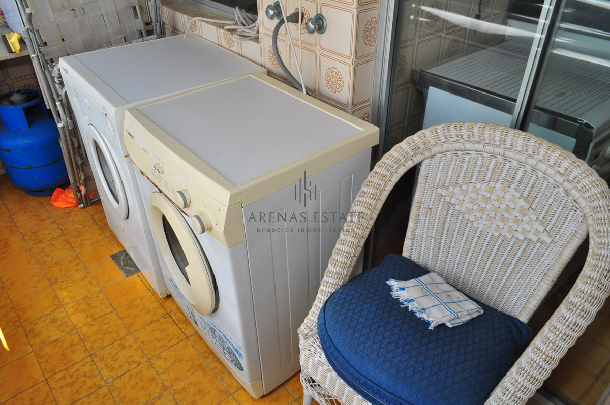 Apartamento ID.2321 - Apartamento en venta de 3 dormitorios en primera linea de la Mansa , Punta del Este 