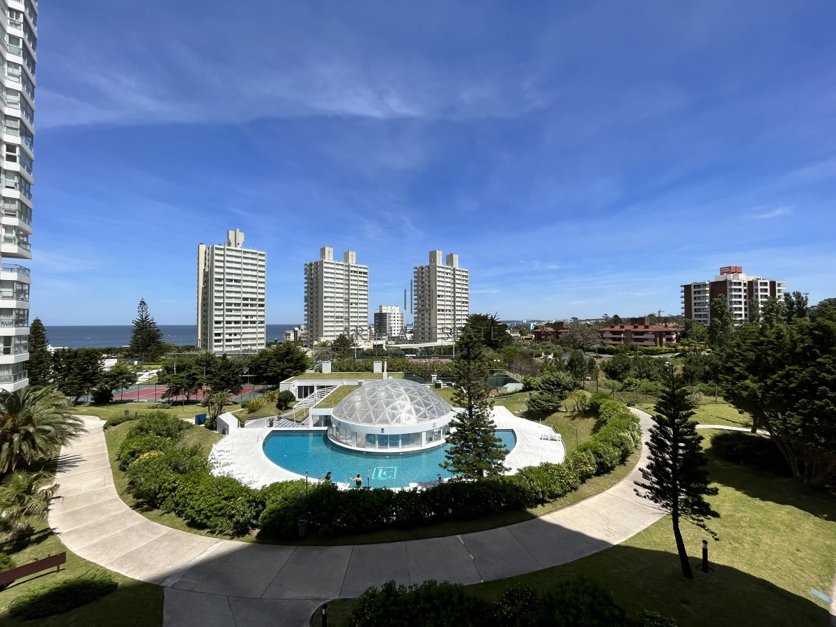 Apartamento ID.2319 - Apartamento en venta de dos dormitorios en primera linea de la Mansa 