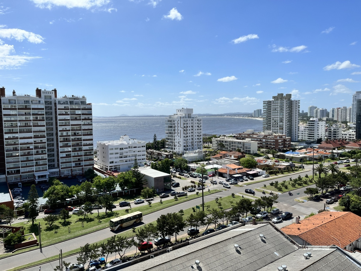 Apartamento ID.2277 - Apartamento de 3 dormitorios en venta en Punta del Este