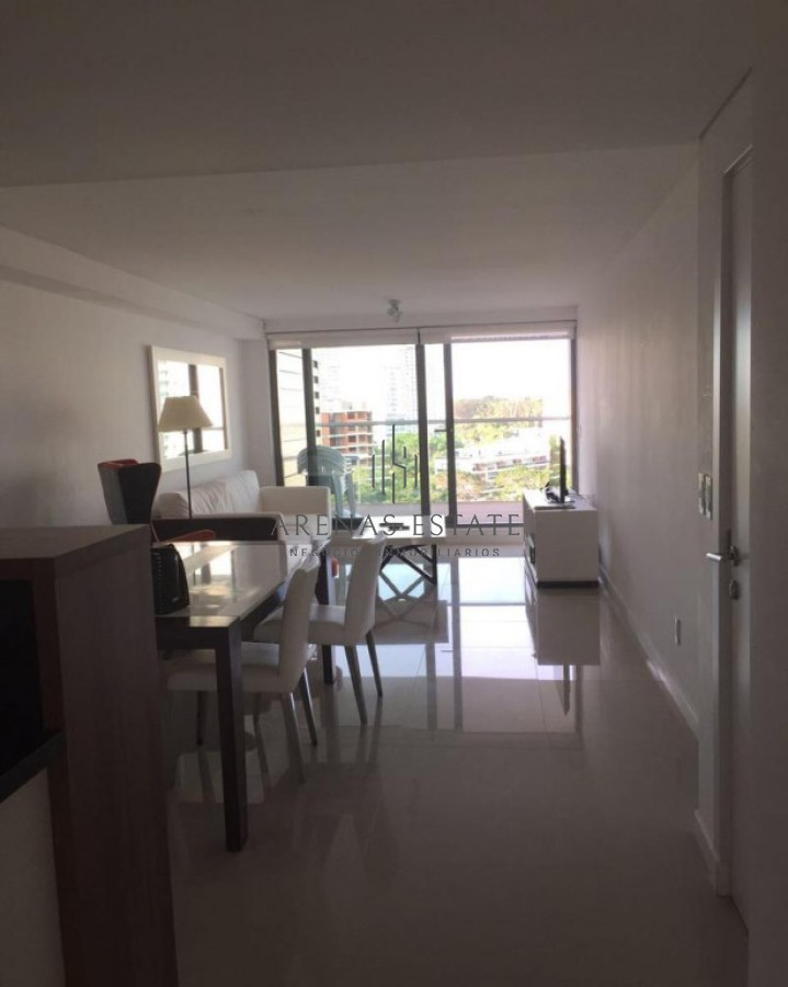Apartamento ID.2395 - Apartamento de dos dormitorios en venta en Punta del Este